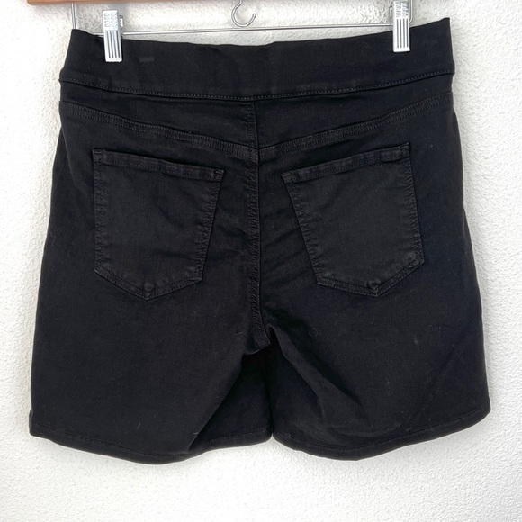 NYDJ Women’s Pull On Casual Shorts MFOZ2400 Size 4 Black - Picture 3 of 10